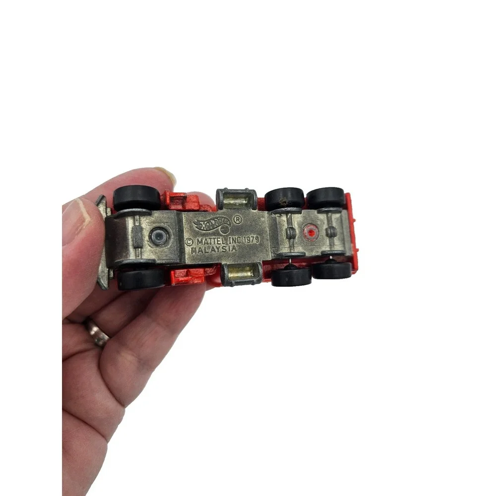 Hot Wheels Red Dump Truck 1979 Mattel Vintage Diecast Construction Toy